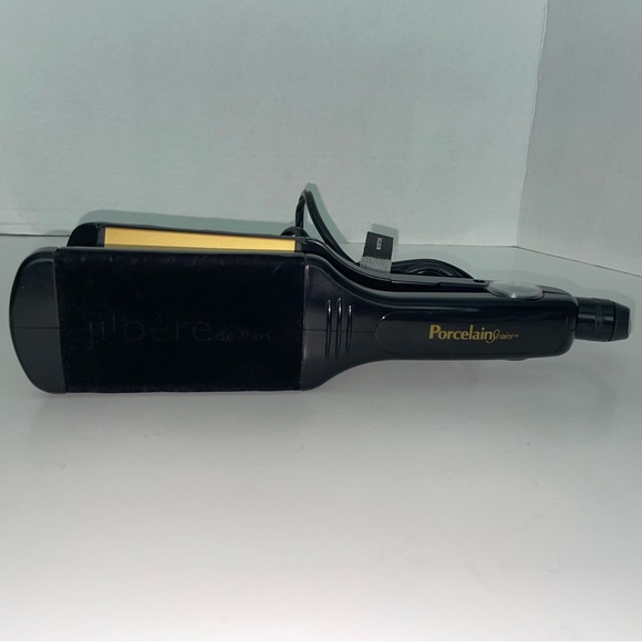 jīlbère de Paris Other - Jīlbère de Paris Porcelain Series 2.5” Curved Flat Iron
